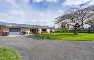 73 Flora Road East, MAKAREWA