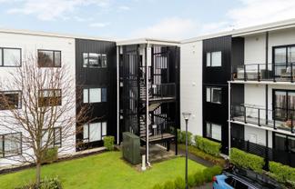 9/17 Vialou Street, Hamilton Central