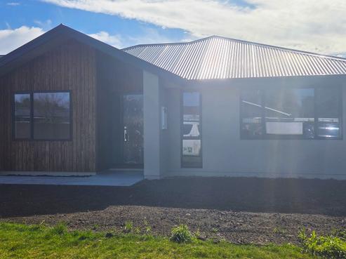 27 Denmark Street, Temuka