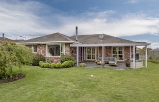 13 Oldham Place, Darfield