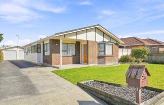 39 Treadwell Street, Springvale
