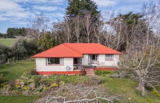375 Monument Road, Pleasant Point