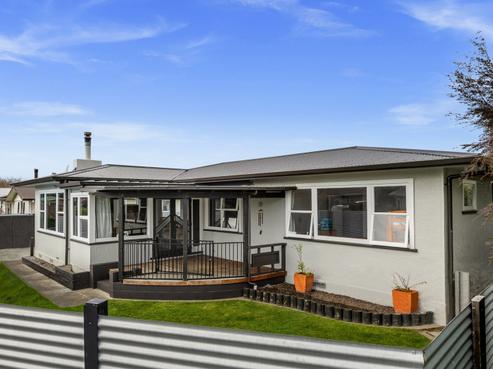 1305 Briggs Place, Mayfair