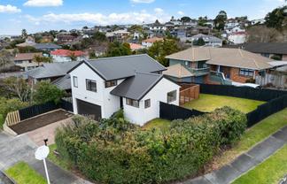 1/42 Lexington Drive, Botany Downs