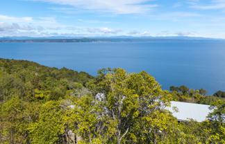 45 Whakamoenga Point, Acacia Bay