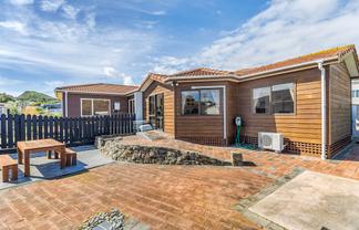 4C Richard Street, Titahi Bay
