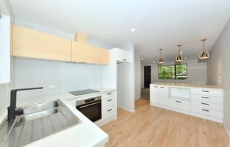 3/738 Ferry Road, Woolston