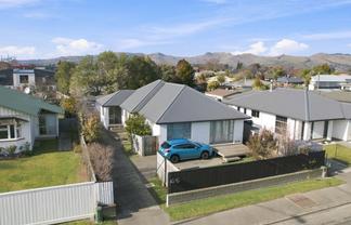 602 A & B Worcester Street, Linwood