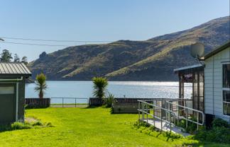 152 Pa Road, Port Levy