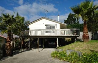 8B Camilla Grove , Totara Vale