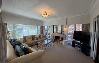 882 New North Road, Mount Albert