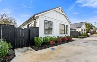 42b Palmer Crescent, Silverstream