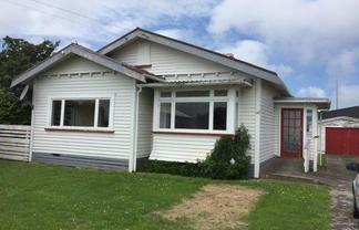 84 Victoria Street, Hawera