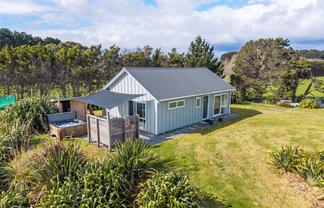 50 Strathnaver Drive, Waikawa Beach