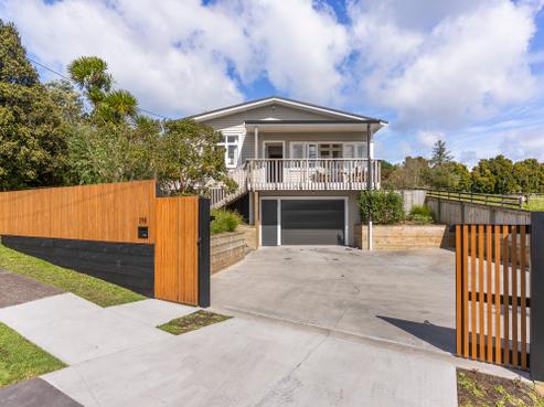 298 Glengarry Road, Glen Eden