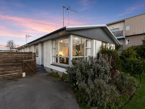 1/64 Stanmore Road, Linwood