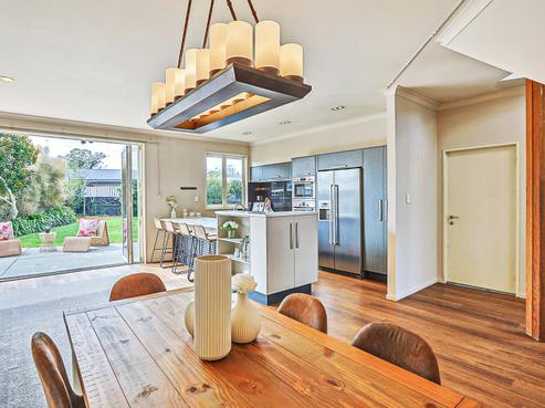 1109 Oliphant Road, Camberley