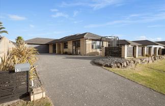 33 Golden Sands Drive, Papamoa