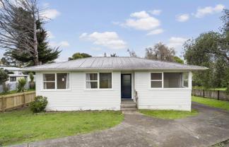 20 Gill Avenue, Te Atatu Peninsula