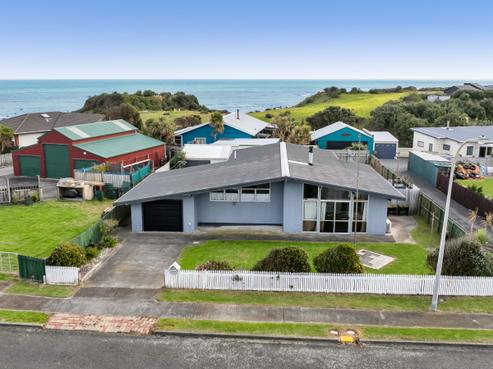 22 Hickey Place, Opunake