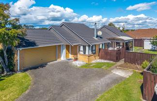 8 Mirabell Place, Golflands