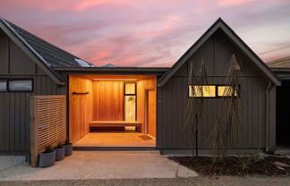 556B Peninsula Road, Kelvin Heights