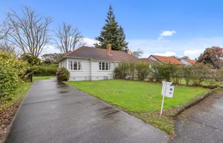 64 Jellicoe Drive, Hamilton East