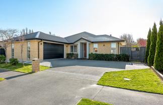54 Bradwell Crescent, Halswell