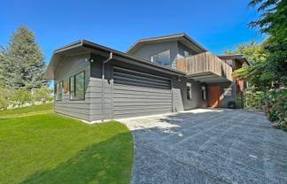 82 Marina Terrace, Kinloch