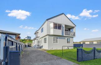 156 Karaka Street, Castlecliff
