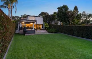1A Lyons Avenue, Murrays Bay