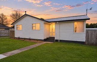 63 Oakfield Crescent, Pukete