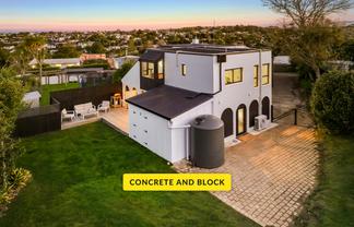 2/26 Salem Place, Torbay