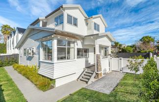34 Fowlds Avenue, Sandringham
