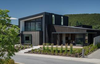 16 Robrosa Street, Wanaka