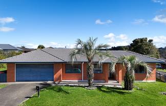 10 Chelmsley Avenue, Henderson
