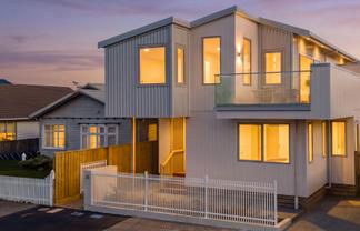 26 Resolution Street (4 x Finished Homes), Lyall Bay