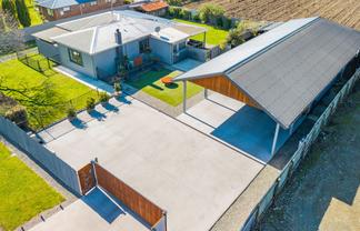 259 Ranzau Road, HOPE