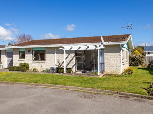 97F High Street, Solway