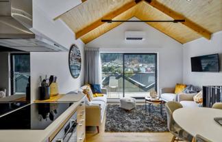 15 A&B/135 Hallenstein Street, Queenstown
