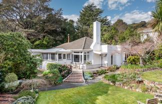 11 Howard Street, Macandrew Bay