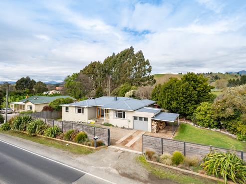 140 Whitby Road, Wakefield