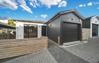 2/25 Hutchinson Avenue, New Lynn