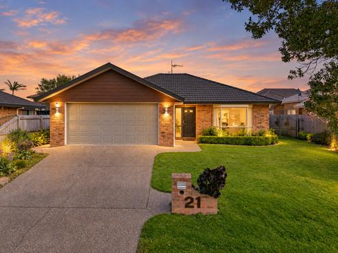 21 Norm Pellow Drive, Manurewa