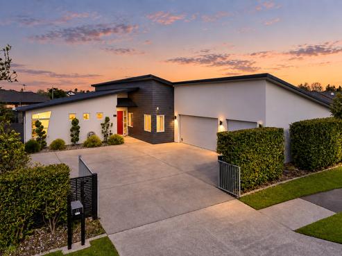 11 Whistler Close, Rototuna North