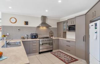 76 HillCrest Road, Raumati Beach