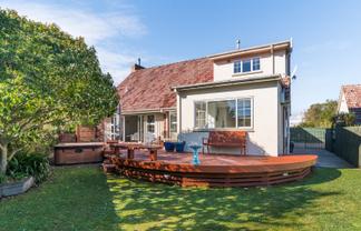 11 Innes Place, Roslyn