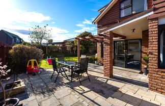 7 Emlen Place, Mosgiel