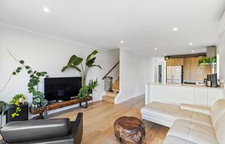 27 Vincent Mcgrath Crescent, Swanson