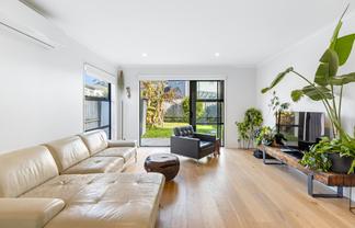 27 Vincent Mcgrath Crescent, Swanson